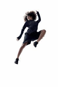 ASICS_JYUNI_Black_Knit-Hoodie_01_Performance_RGB_sat_HR