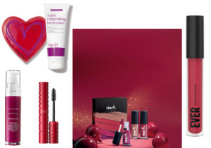 Super Instant lifting hand cream di Face D in vendita su QVC / Primer anti-age ‘Autentica’ di Innoxa / Mascara Climax di Nars / Lip stick set di Avon / Liquid lipstick Ever We Make up distribuito da QVC /